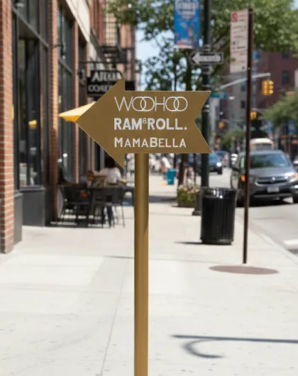 Directional arrows and zone markers